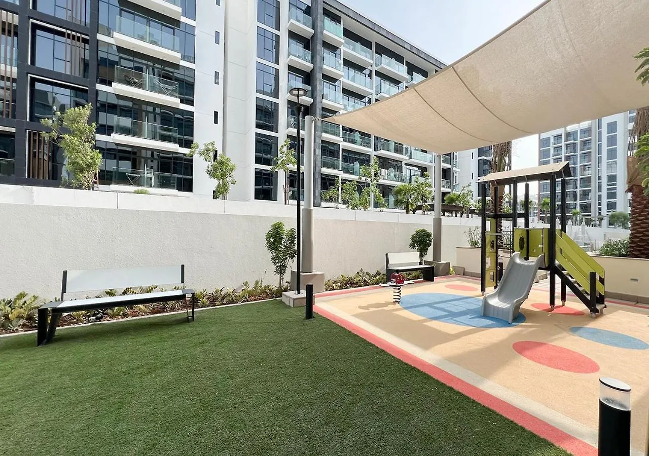 1Br Gem With Pool 15 Mins To Downtown Dubai Apartment