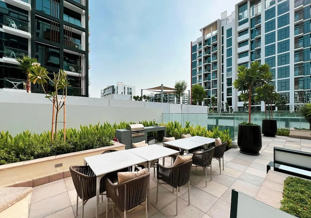 1Br Gem With Pool 15 Mins To Downtown Dubai Apartment United Arab Emirates